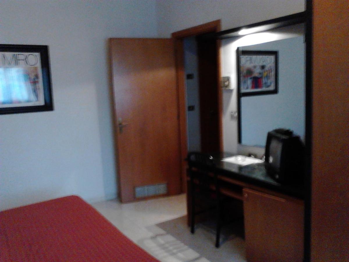 Motel Forum Polla Zimmer foto